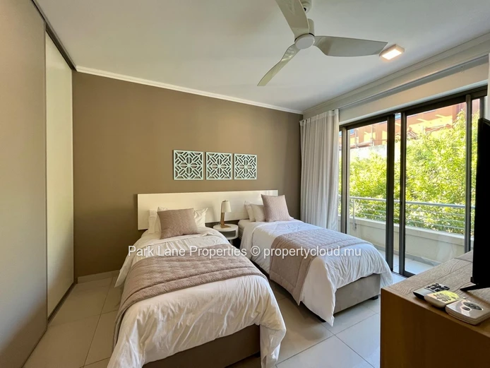 RES apartment with access to the beach