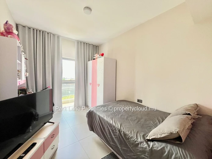 Three bedroom apartment for sale at Verdant Garden