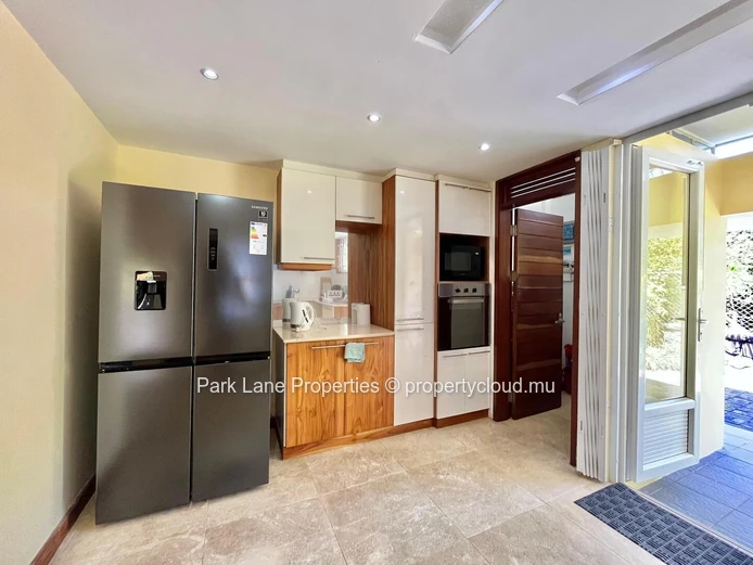 Elegant furnished home renovated recently with pool & garden in prime Floréal Location