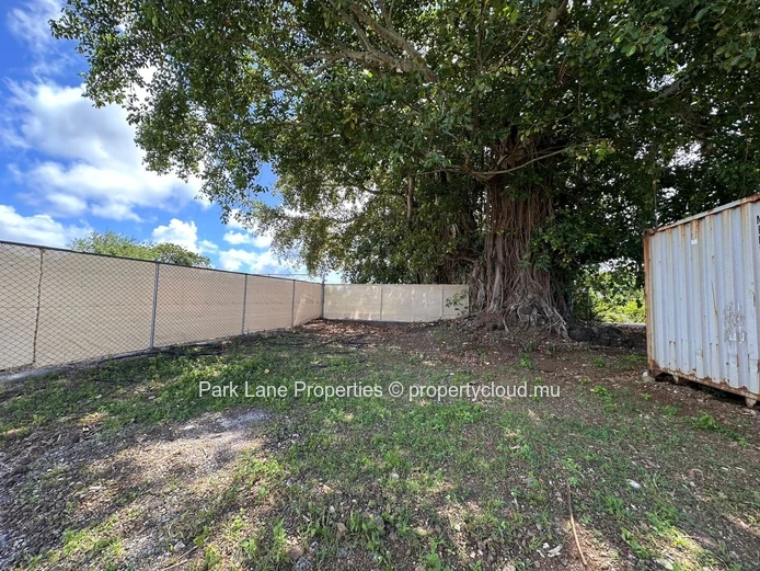 Residential land for sale in Calodyne.
