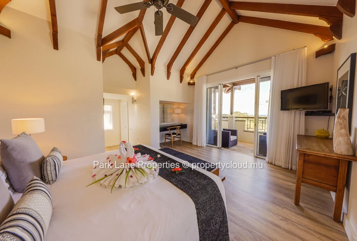 Villa de rêve à Héritage Villas Valriche: Luxe, Vue Océan & Golf