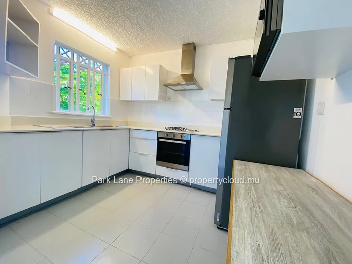 3 bedroom townhouse for rent opposite to the beach