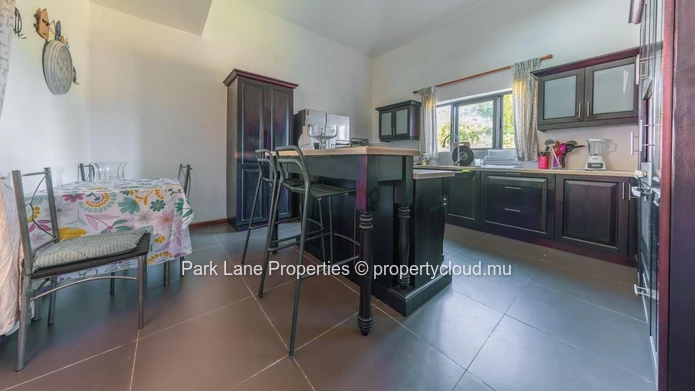 Spacious Villa-Style Home in a Secure and Sought-After Estate  