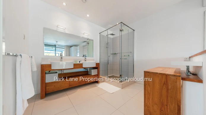 Grand River - Facing Unit!