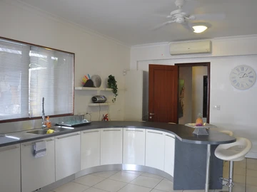 5 Bedroom Villa