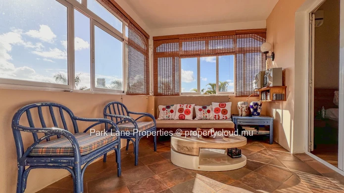 Charming family home in Floréal – Peaceful setting, enhanced security & mountain views