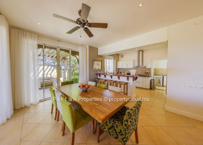 Villa de rêve à Héritage Villas Valriche: Luxe, Vue Océan & Golf