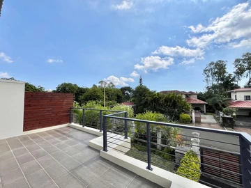 3 Bedroom Townhouse, Duplex
