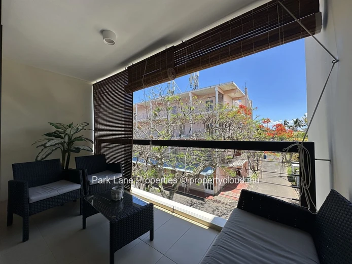 Appartement R+2 à vendre à Mon Choisy.