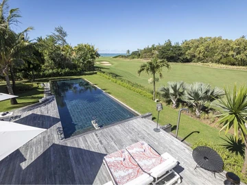 5 Bedroom Villa