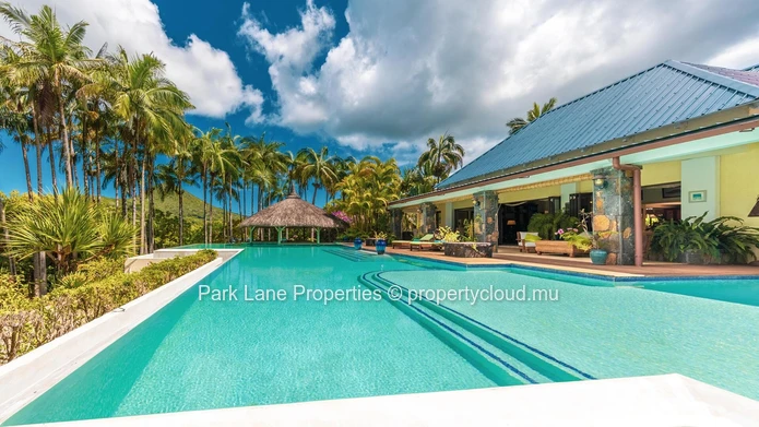 Exquisite Colonial Estate in the Heart of Chamarel’s Lush Mountains