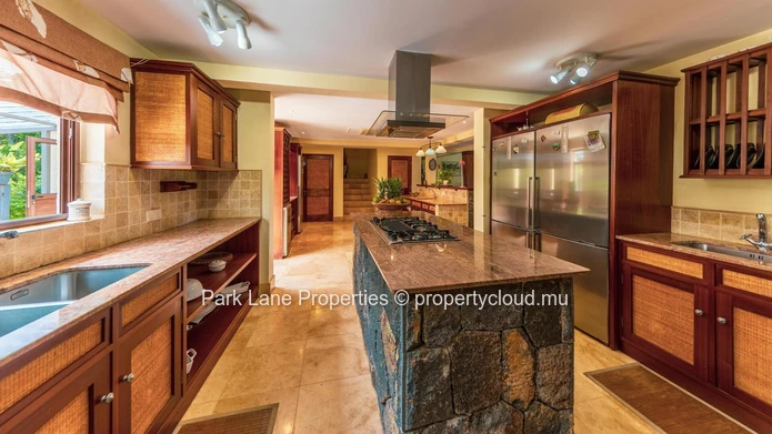 Exquisite Colonial Estate in the Heart of Chamarel’s Lush Mountains