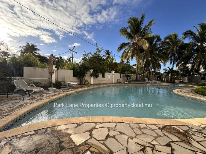 Comfortable apartment just steps away from Mont Choisy beach