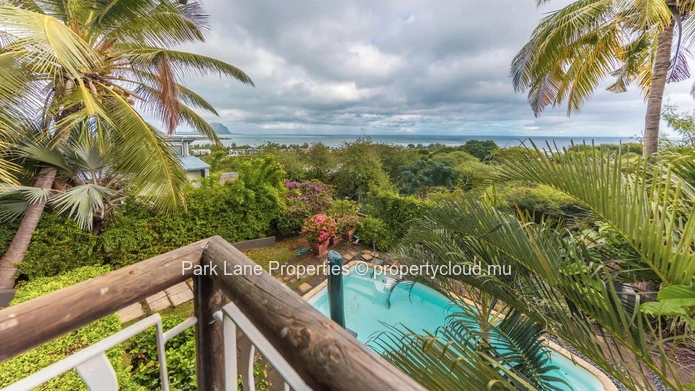 Maison de caractère avec vue superbe sur le Morne