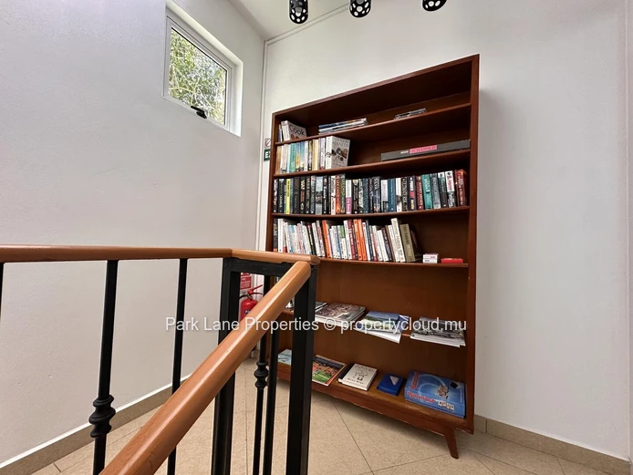 Appartment à vendre à Poste Lafayette.