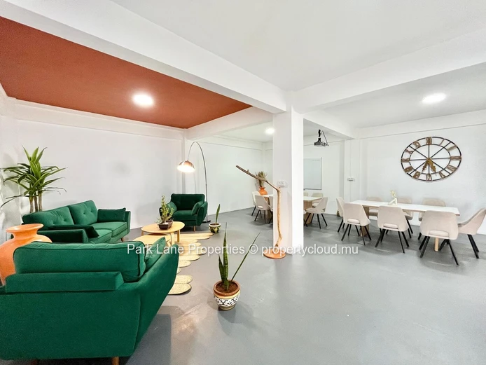Bright & Versatile Commercial Space for Rent – Roches Brunes, Beau Bassin
