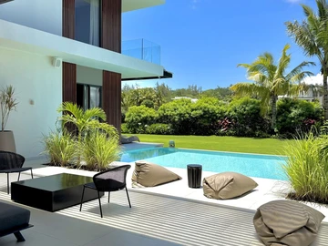 5 Bedroom Villa