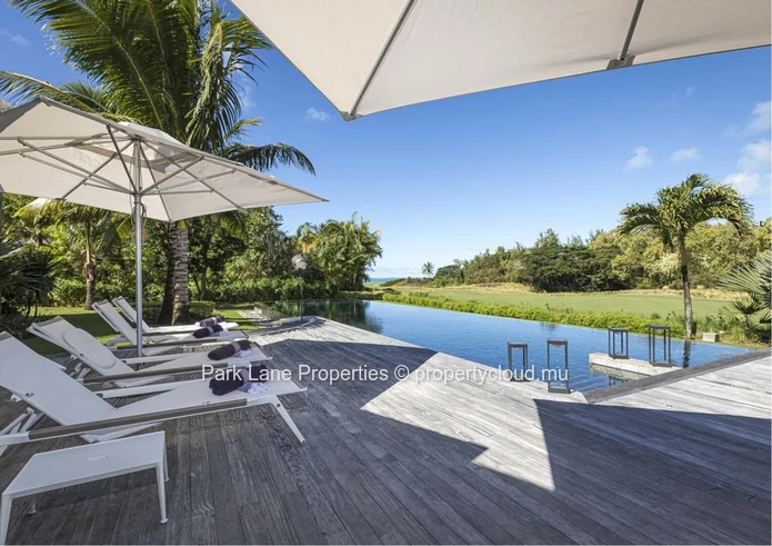 An exclusive 5-bedroom IRS property, nestled within one of the most prestigious residential and golfing estates in Ma...