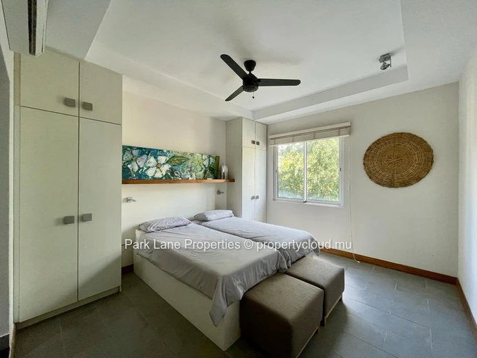 Beautiful apartment in the Bain Boeuf area for sale. 