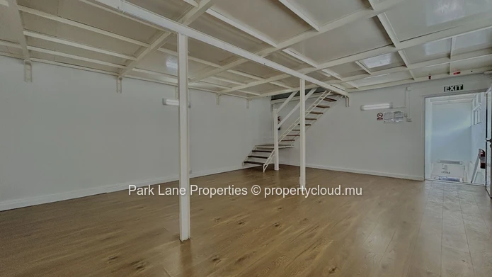 Prime Industrial Building for Sale: Offices, Warehouse Space, Ideal Location
