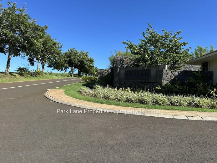 Residential land for sale at Mapou.