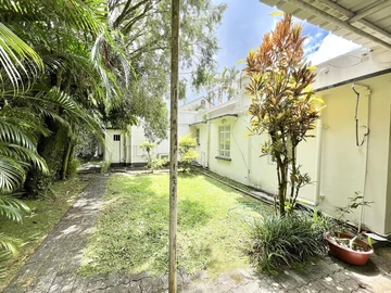 8 Bedroom House