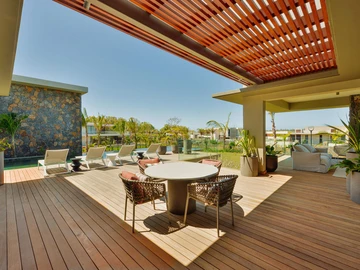 4 Bedroom Villa