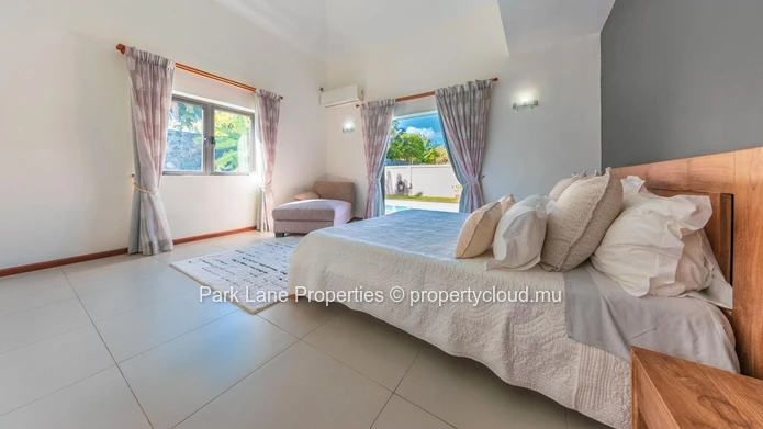 Spacious Villa-Style Home in a Secure and Sought-After Estate  