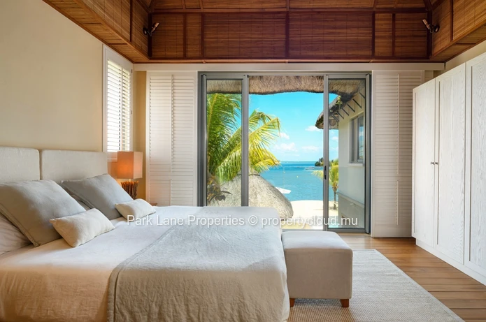 Luxury 5 bedroom marina villa with access and sea views in Mauritius  