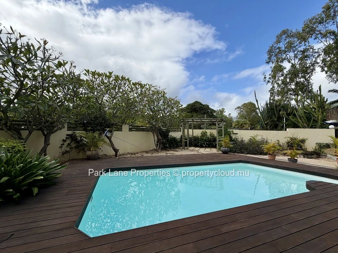 Comfortable family  home with pool and double garage 
