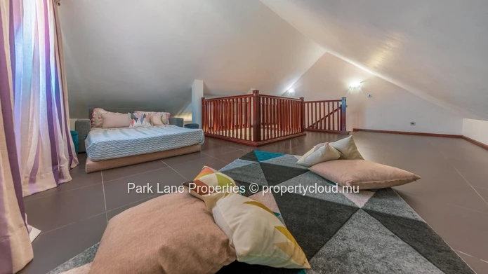Spacious Villa-Style Home in a Secure and Sought-After Estate  