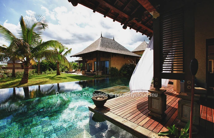 5-Bedroom Villa at Belle Rivière Estate – Tropical Elegance and Spacious Seclusion