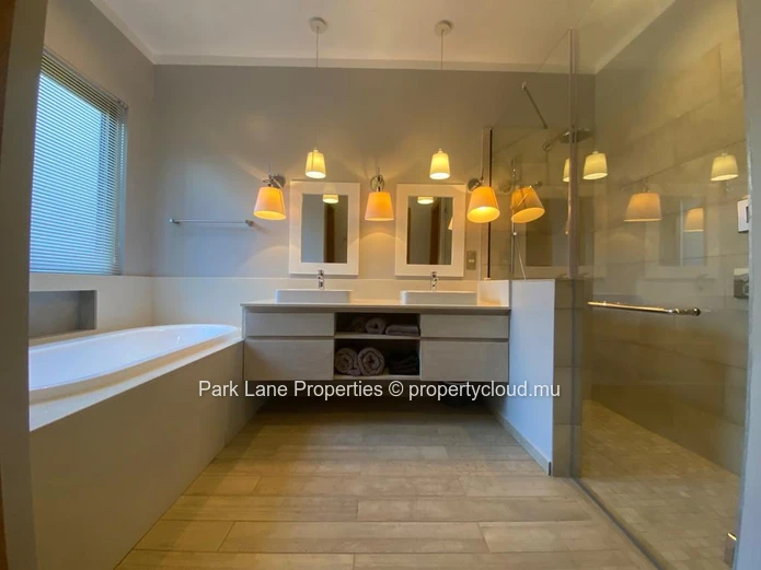 Appartement de charme au sein d'une propriété sécurisée