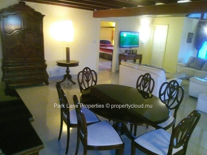Upmarket Penthouse in Quatre Bornes 