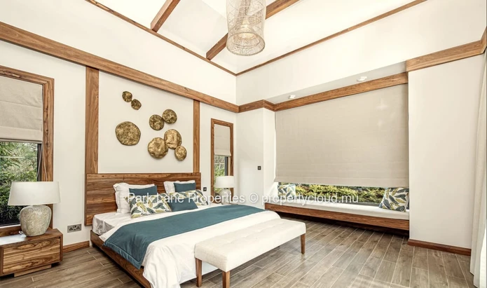 Luxury Villas for sale at Balaclava