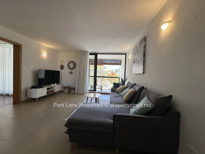 Appartement R+2 à vendre à Mon Choisy.