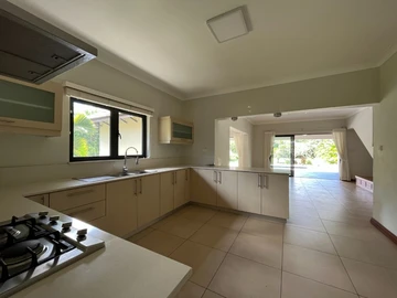 4 Bedroom Villa