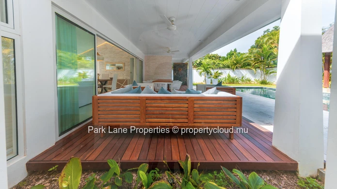 Élégante villa contemporaine  à vendre à Grand Baie.