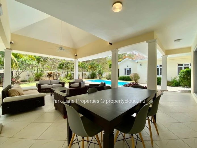 Grand Family Home