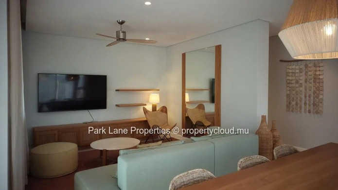 HERMITAGE BEACH APARTMENTS: Expansive Garden and Sea Views