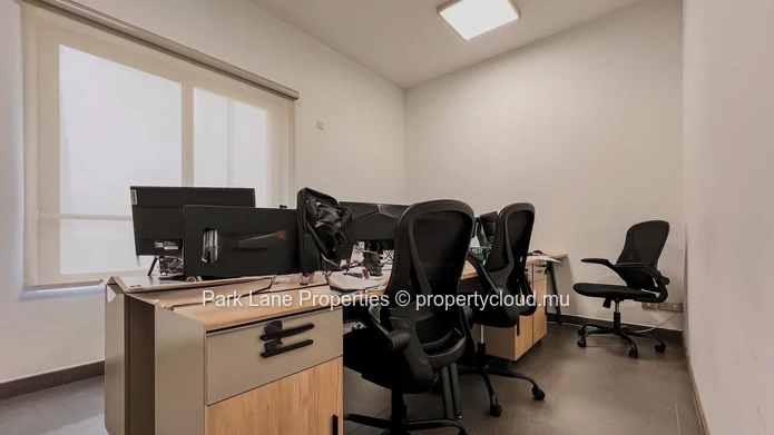 Espace de bureau moderne dans un complexe haut de gamme à Moka