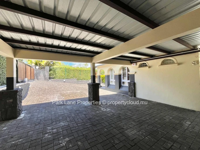 Contemporary Home for Sale in Floréal – Exceptional Location