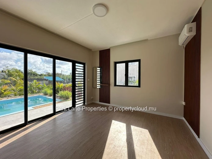 Brand new villa for rent in Calodyne