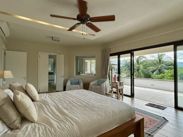 4 Bedroom Villa