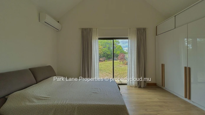 Elegant 4-Bedroom Modern Villa with Pool, BBQ Area, and Breathtaking Mountain Views 