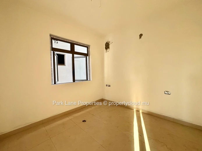 Contemporary 2-Bedroom Apartment in Vieux Quatre Bornes