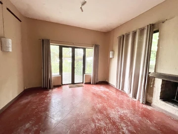 8 Bedroom House