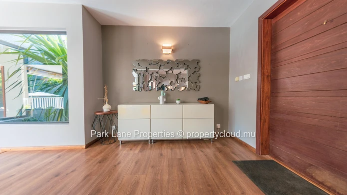 Villa familiale dans un quartier résidentiel à vendre à Saint Antoine.