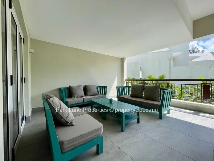 Beautiful apartment in the Bain Boeuf area for sale. 