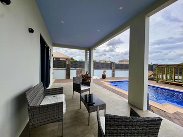4 Bedroom House